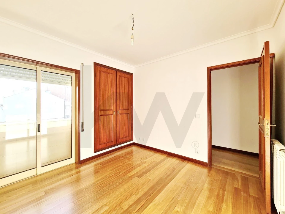 Apartamento T2 para Arrendamento em Requeixo, Nossa Senhora de Fátima e Nariz Foto 13