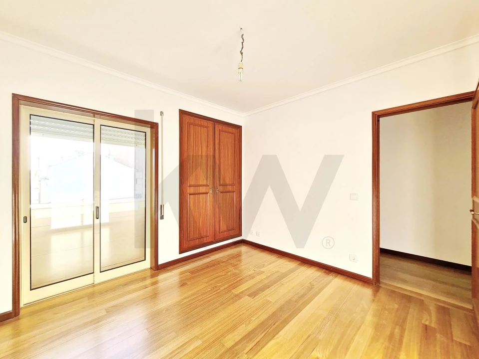 Apartamento T2 para Arrendamento em Requeixo, Nossa Senhora de Fátima e Nariz Foto 12