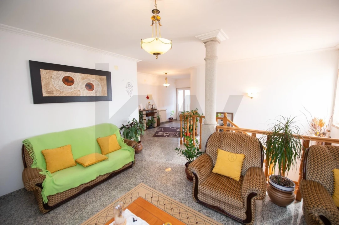 Moradia T4 para Venda em Rapoula do Coa Foto 38