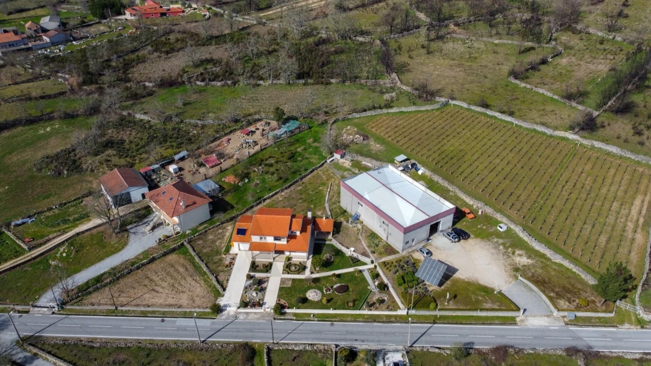 Moradia T4 para Venda em Rapoula do Coa Foto 68