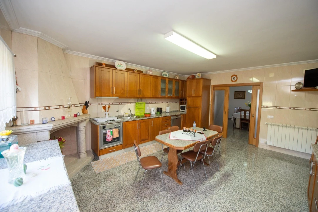 Moradia T4 para Venda em Rapoula do Coa Foto 17