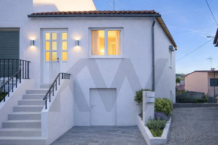 Moradia T2 para Venda em Santos Evos Foto 1