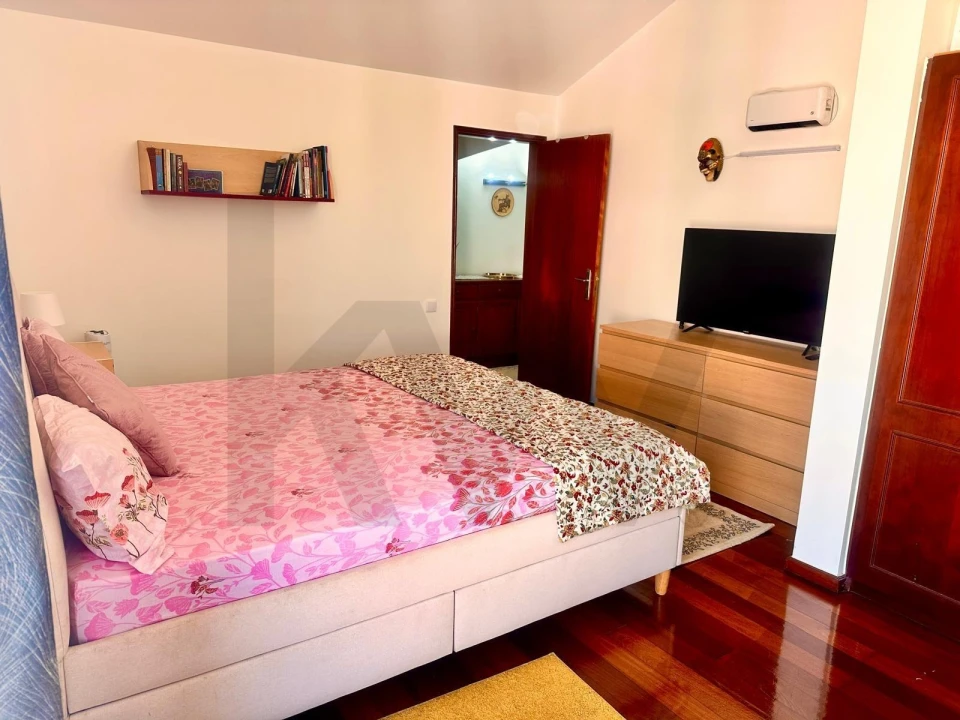 Apartamento T4 para Venda em Algueirão-Mem Martins Foto 22