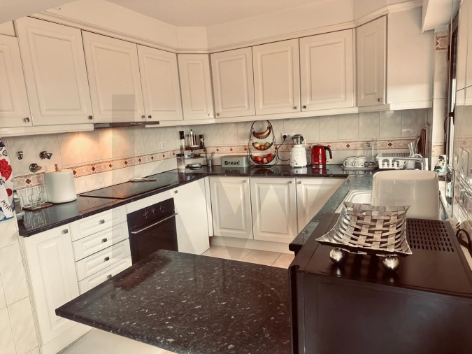 Apartamento T4 para Venda em Algueirão-Mem Martins Foto 33