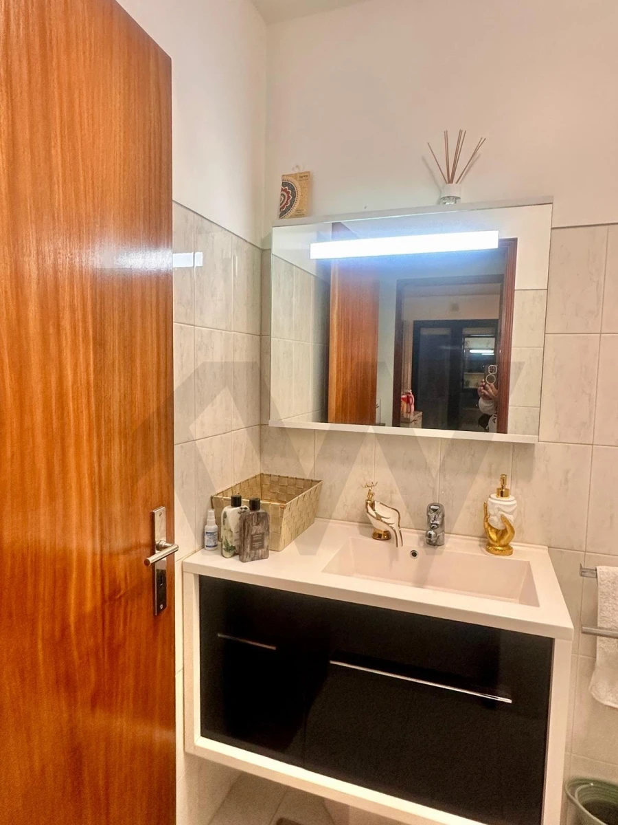 Apartamento T4 para Venda em Algueirão-Mem Martins Foto 35
