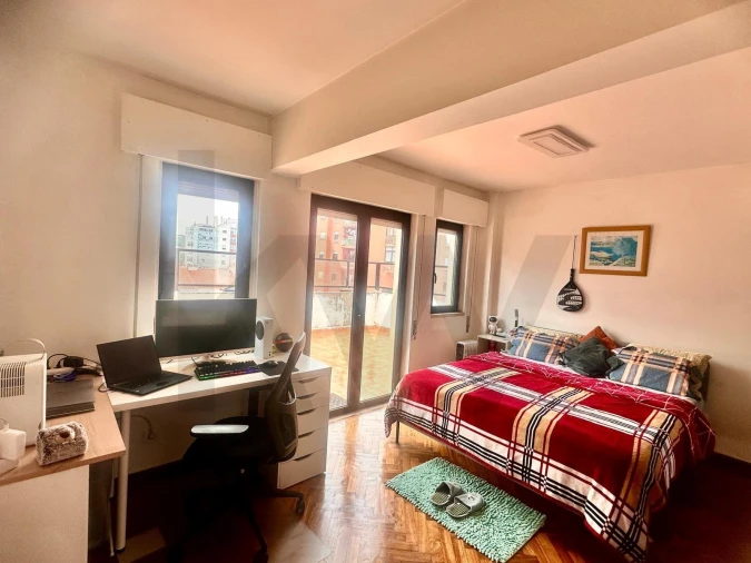 Apartamento T4 para Venda em Algueirão-Mem Martins Foto 41