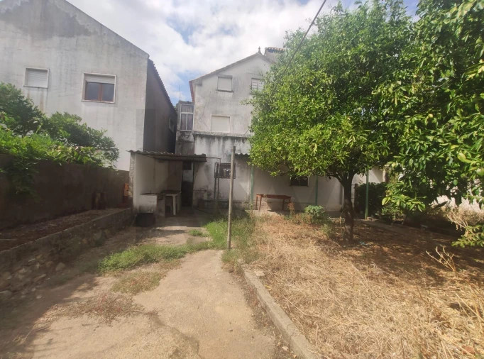 Moradia T18 para Venda em Monfortinho e Salvaterra do Extremo Foto 38