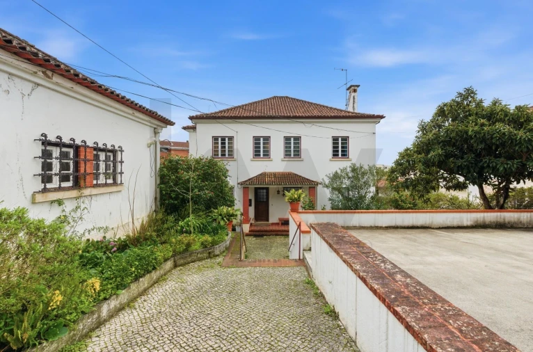 Moradia T5 para Venda em São Martinho do Bispo e Ribeira de Frades Foto 1