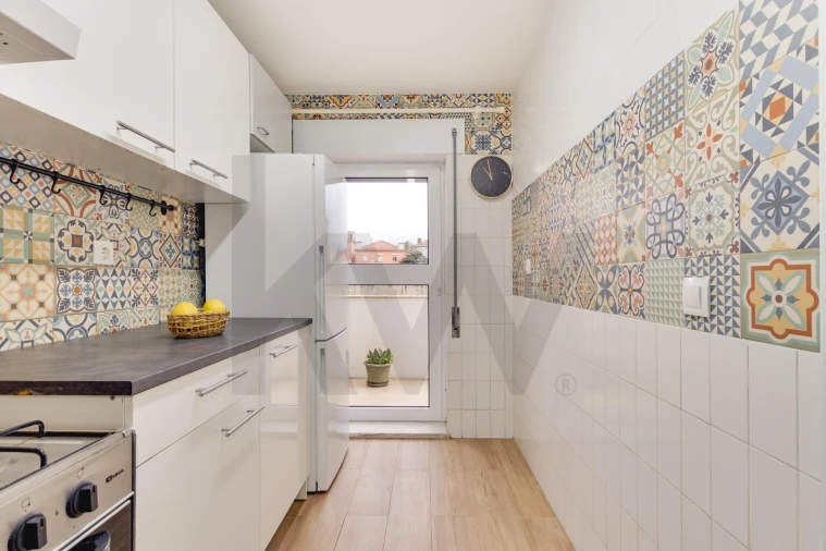 Apartamento T2 para Venda em Beato Foto 14