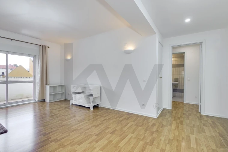 Apartamento T2 para Venda em Beato Foto 16