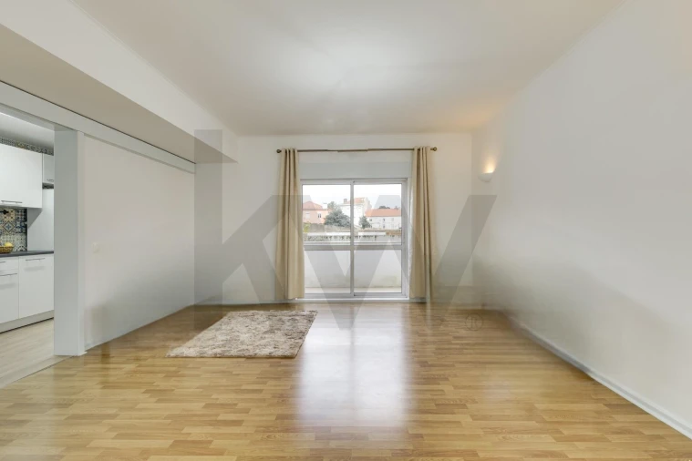 Apartamento T2 para Venda em Beato Foto 8