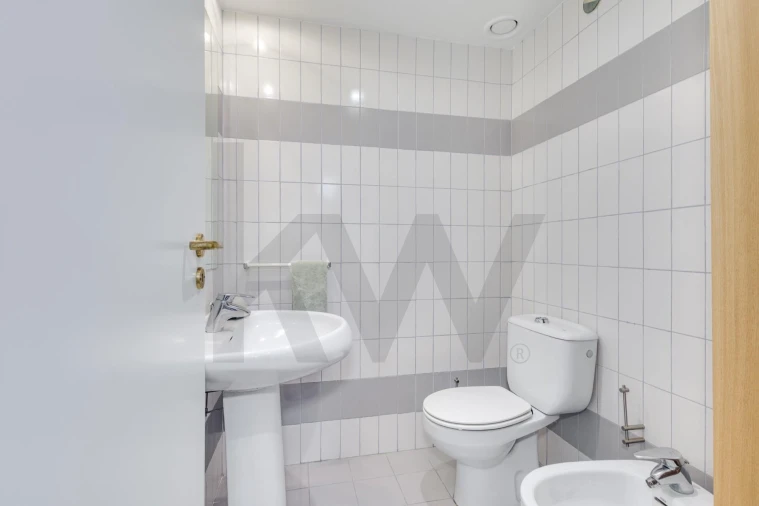 Apartamento T2 para Venda em Beato Foto 24