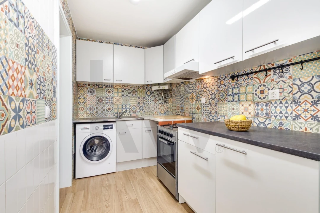 Apartamento T2 para Venda em Beato Foto 15