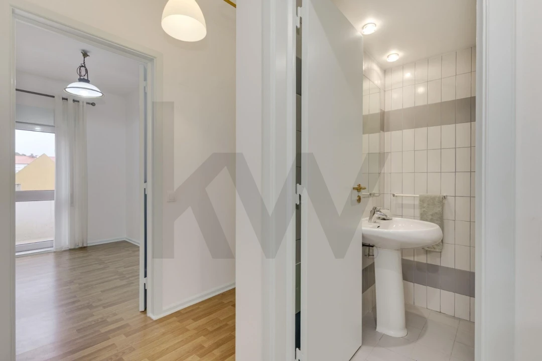 Apartamento T2 para Venda em Beato Foto 17