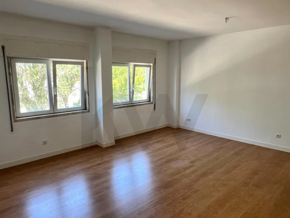 Apartamento T4 para Arrendamento em Moscavide e Portela Foto 5