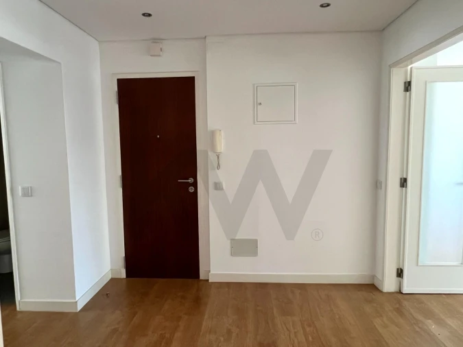 Apartamento T4 para Arrendamento em Moscavide e Portela Foto 8