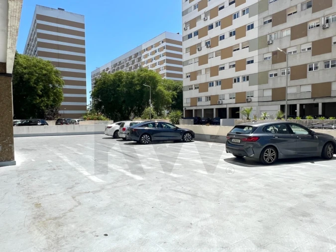 Apartamento T4 para Arrendamento em Moscavide e Portela Foto 49