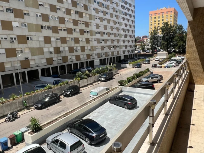 Apartamento T4 para Arrendamento em Moscavide e Portela Foto 28