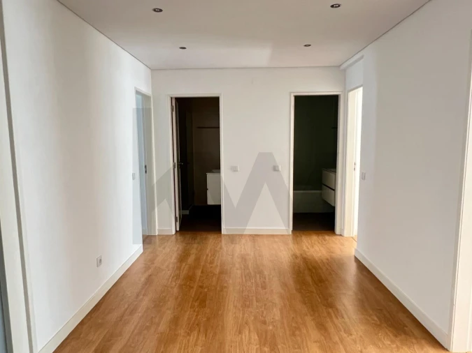Apartamento T4 para Arrendamento em Moscavide e Portela Foto 10