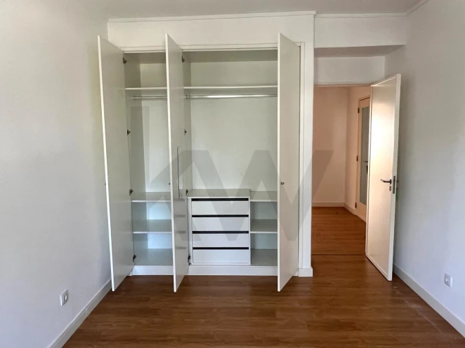 Apartamento T4 para Arrendamento em Moscavide e Portela Foto 12