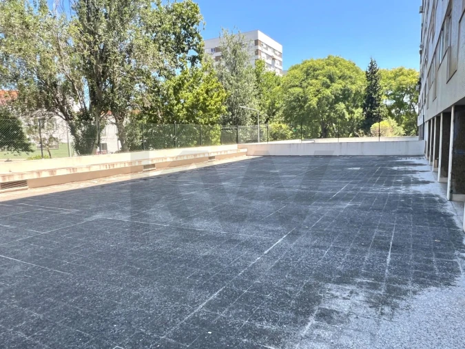 Apartamento T4 para Arrendamento em Moscavide e Portela Foto 47