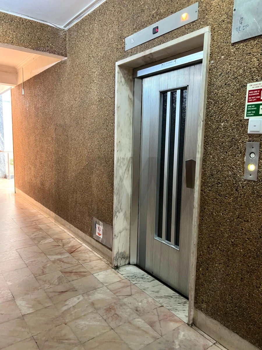 Apartamento T4 para Arrendamento em Moscavide e Portela Foto 2