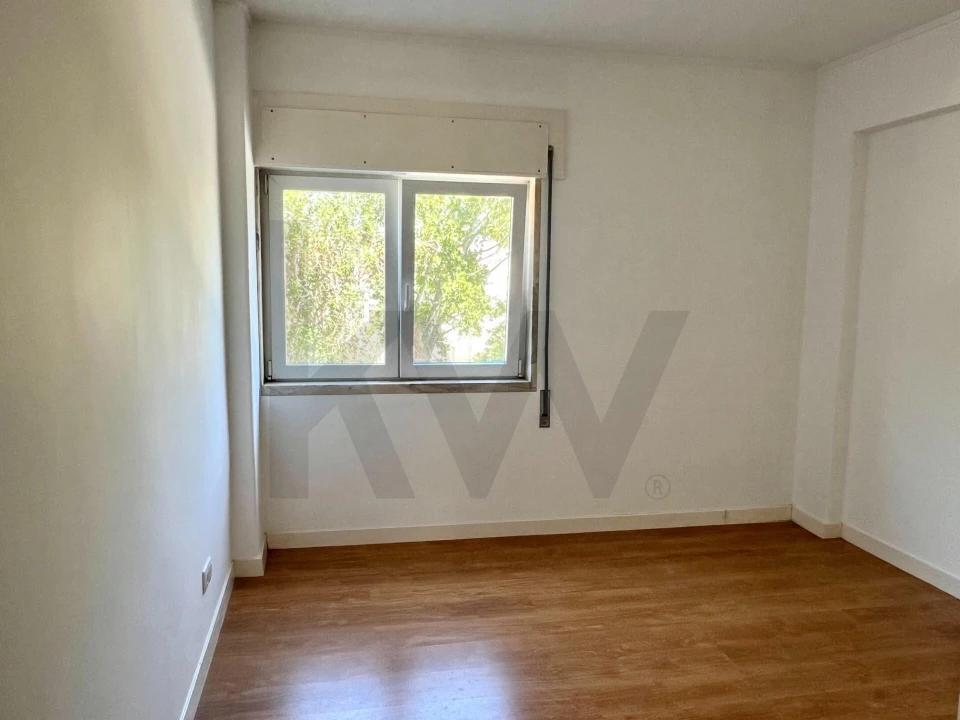 Apartamento T4 para Arrendamento em Moscavide e Portela Foto 17