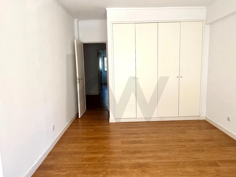 Apartamento T4 para Arrendamento em Moscavide e Portela Foto 25