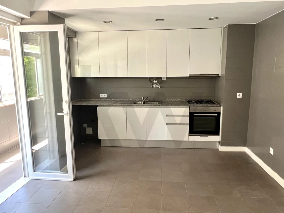 Apartamento T4 para Arrendamento em Moscavide e Portela Foto 36