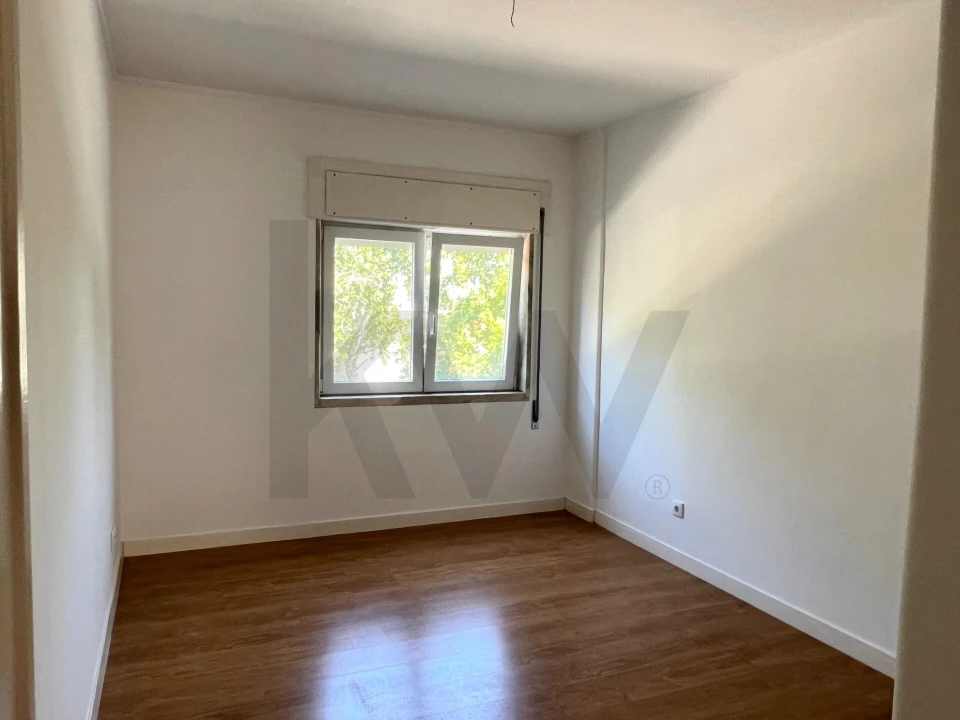 Apartamento T4 para Arrendamento em Moscavide e Portela Foto 11