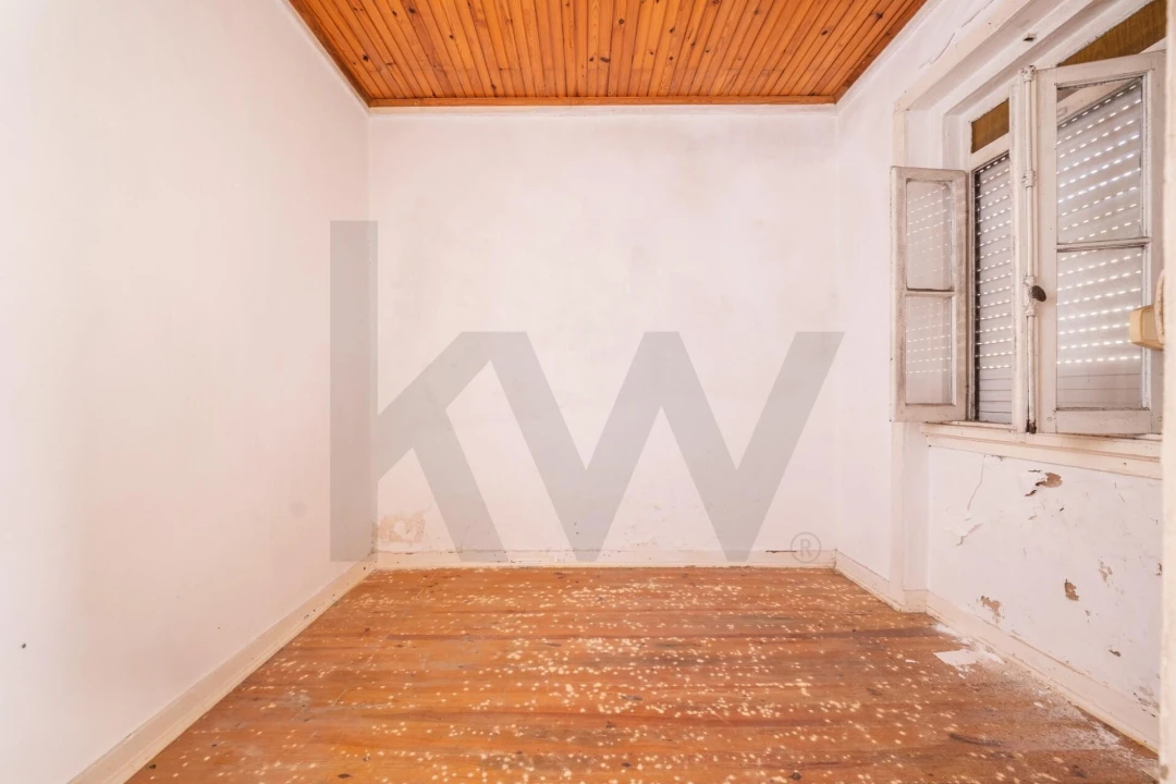 Moradia T3 para Venda em Eiras e São Paulo de Frades Foto 4