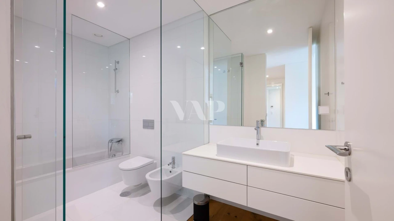 Apartamento T3 para Venda em Quarteira Foto 13