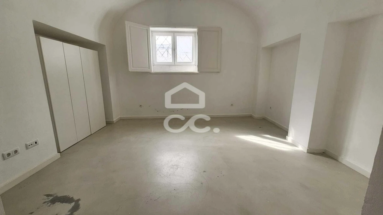 Apartamento T2 para Arrendamento em Beja (Santiago Maior e São João Baptista) Foto 16