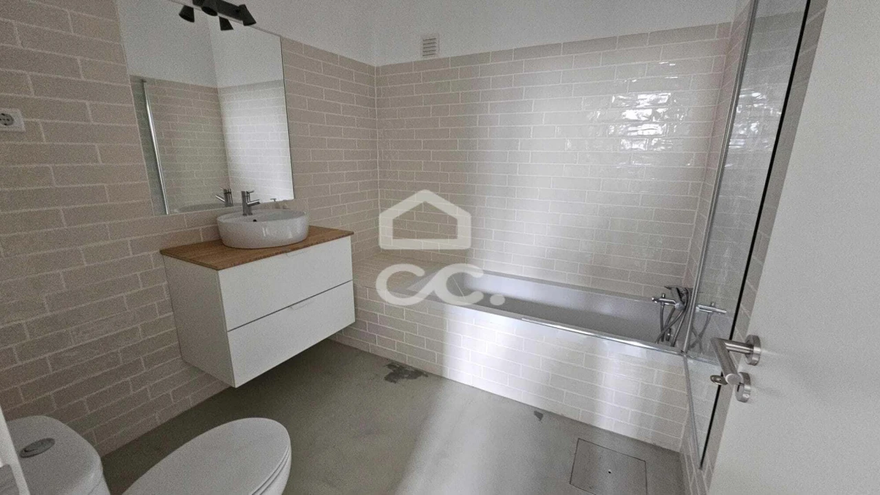 Apartamento T2 para Arrendamento em Beja (Santiago Maior e São João Baptista) Foto 9