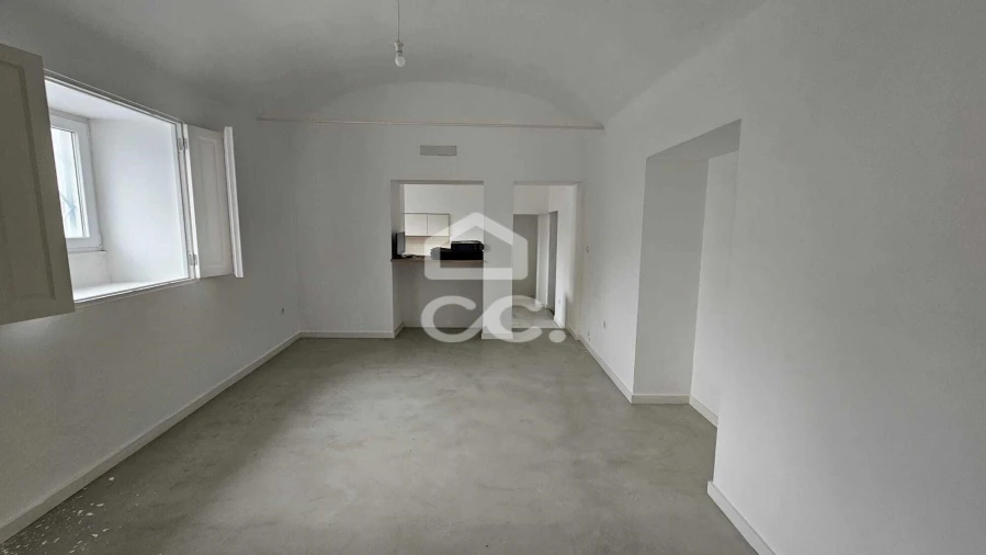 Apartamento T2 para Arrendamento em Beja (Santiago Maior e São João Baptista) Foto 4