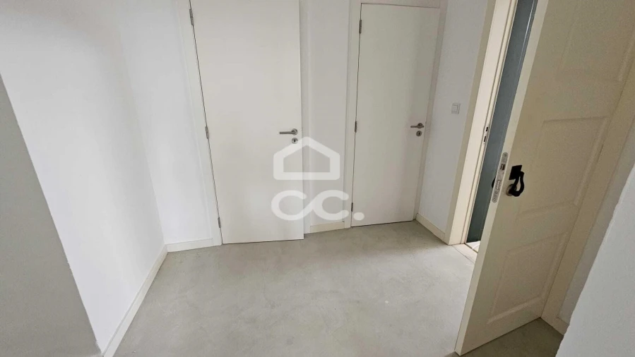 Apartamento T2 para Arrendamento em Beja (Santiago Maior e São João Baptista) Foto 11