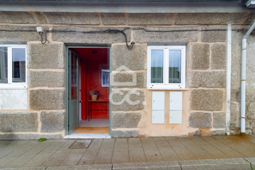 Moradia para Venda em Mesão Frio Foto 1