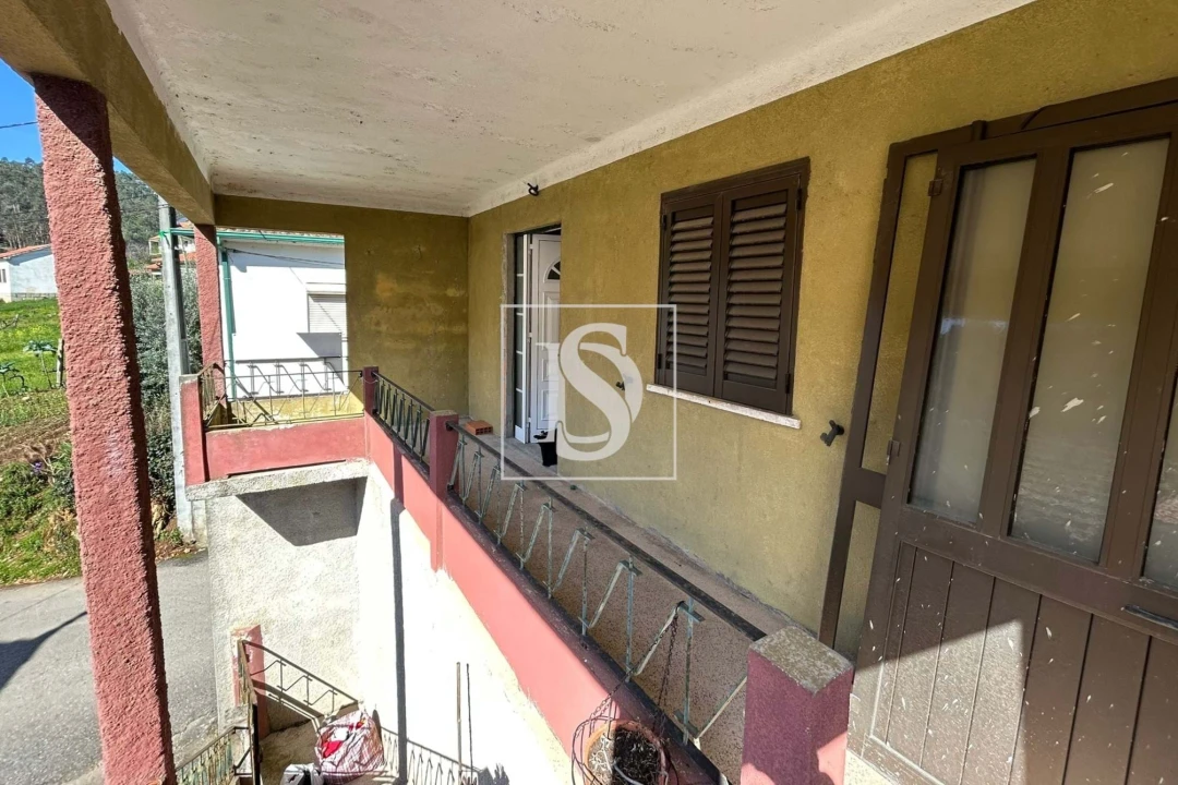 Moradia T2 para Venda em Trezoi Foto 31