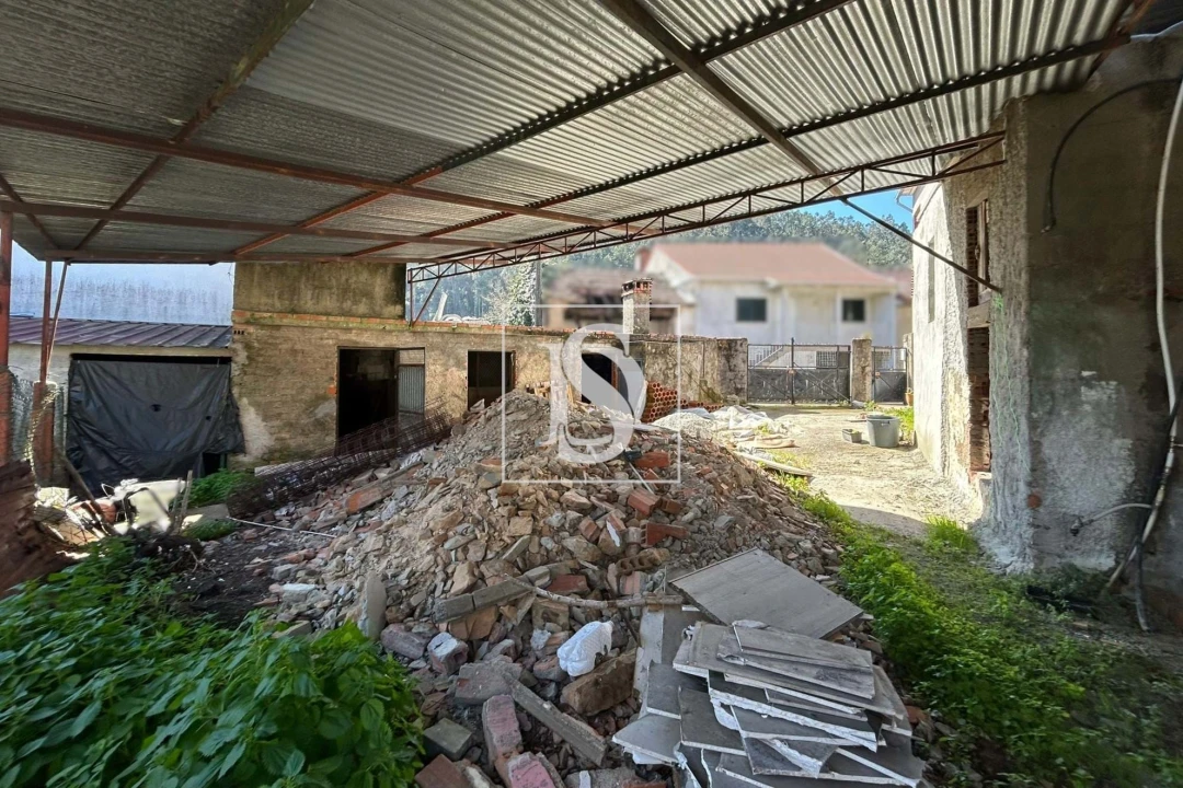 Moradia T2 para Venda em Trezoi Foto 25