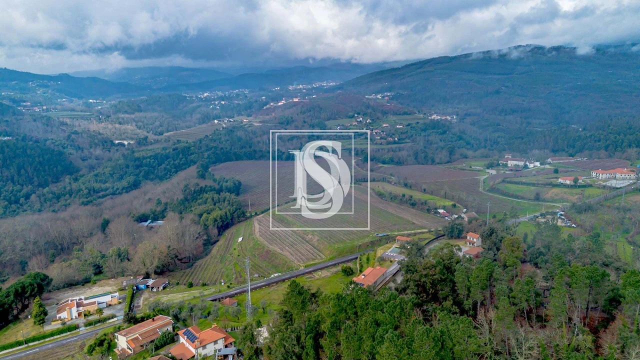 Moradia T3 para Venda em Fridão Foto 34