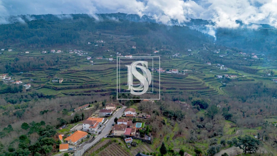 Moradia T3 para Venda em Fridão Foto 35