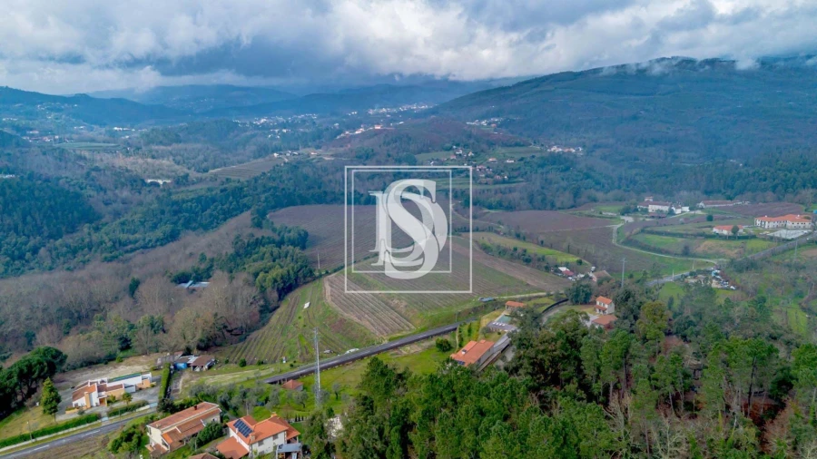 Moradia T3 para Venda em Fridão Foto 34