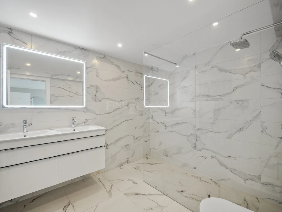 Moradia T4 para Venda em Lagoa e Carvoeiro Foto 38