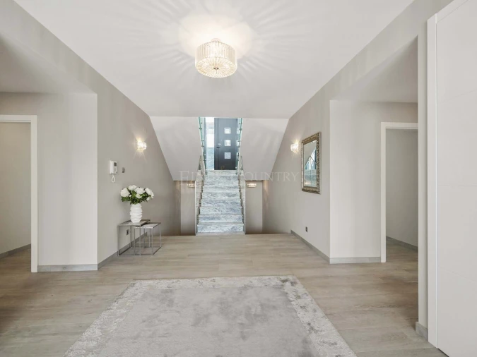 Moradia T4 para Venda em Lagoa e Carvoeiro Foto 5