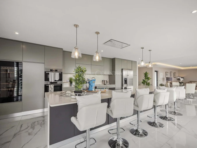 Moradia T4 para Venda em Lagoa e Carvoeiro Foto 16