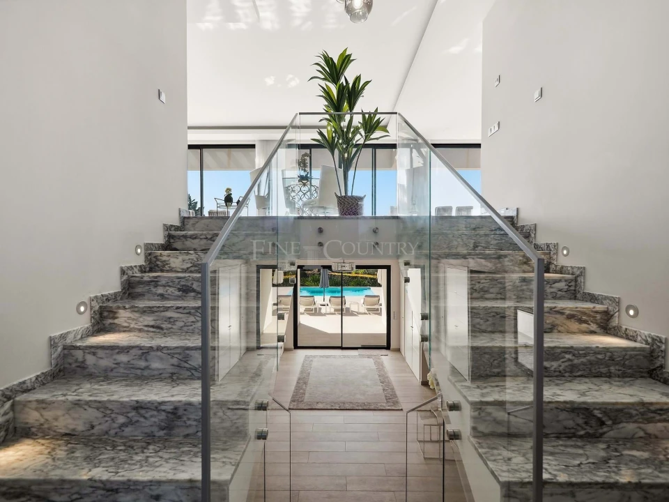 Moradia T4 para Venda em Lagoa e Carvoeiro Foto 4