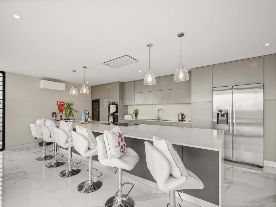 Moradia T4 para Venda em Lagoa e Carvoeiro Foto 14