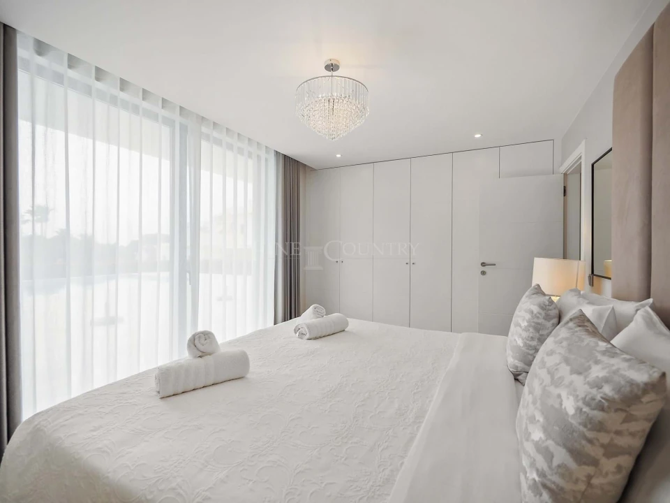 Moradia T4 para Venda em Lagoa e Carvoeiro Foto 30