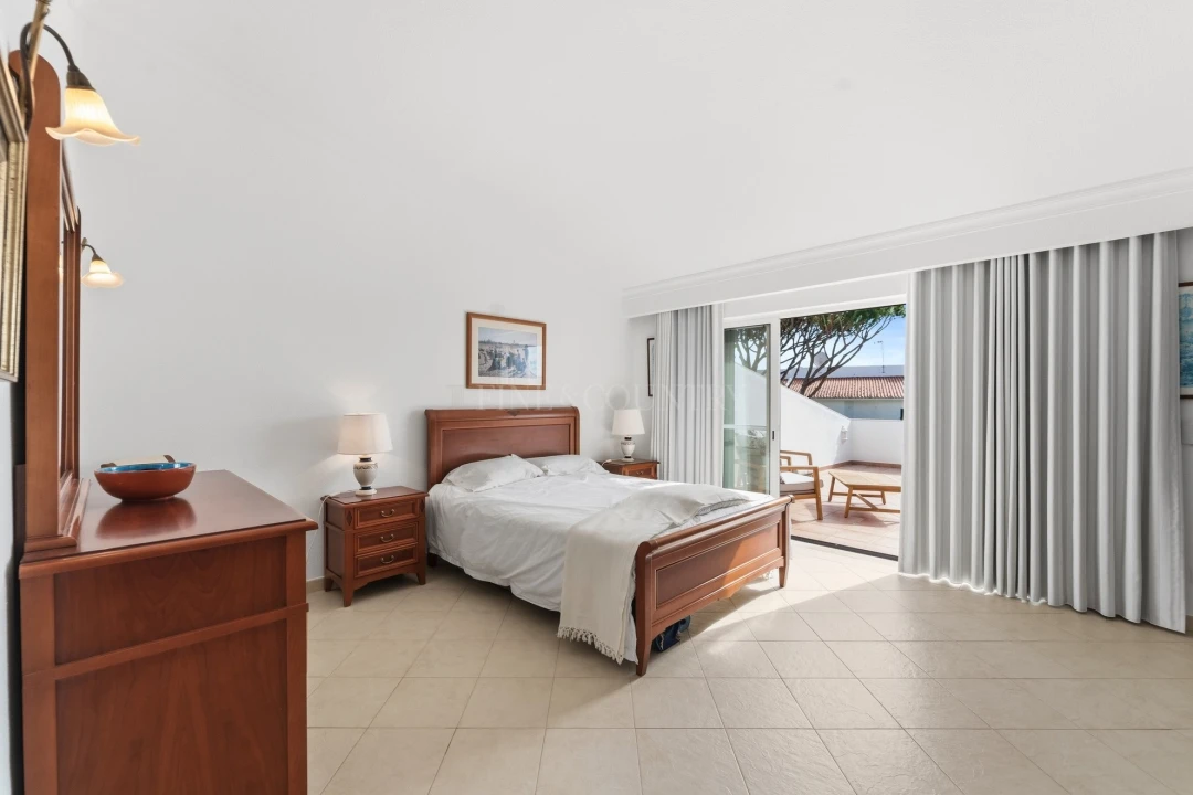 Moradia T3 para Venda em Almancil Foto 21