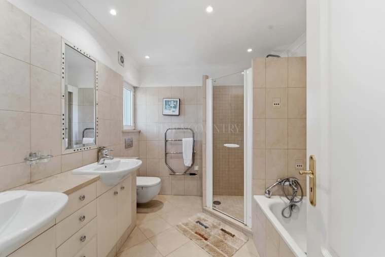 Moradia T3 para Venda em Almancil Foto 20